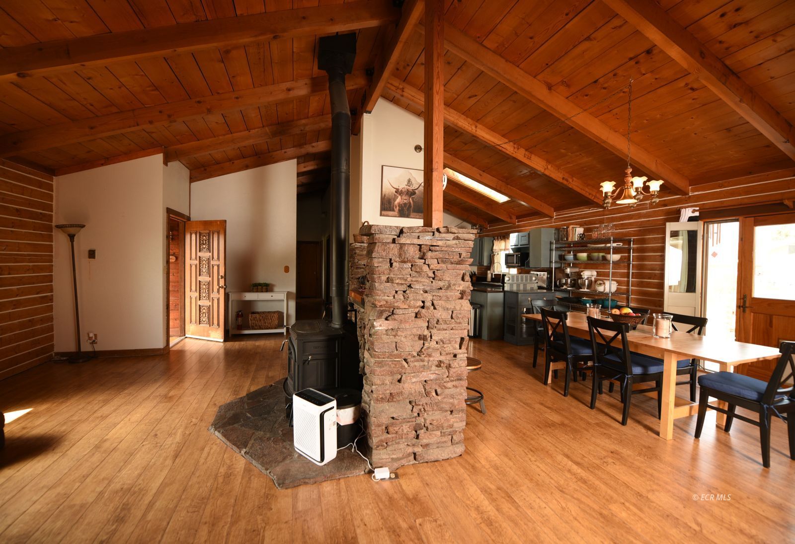 458 Lawndale Drive Property Photo 11