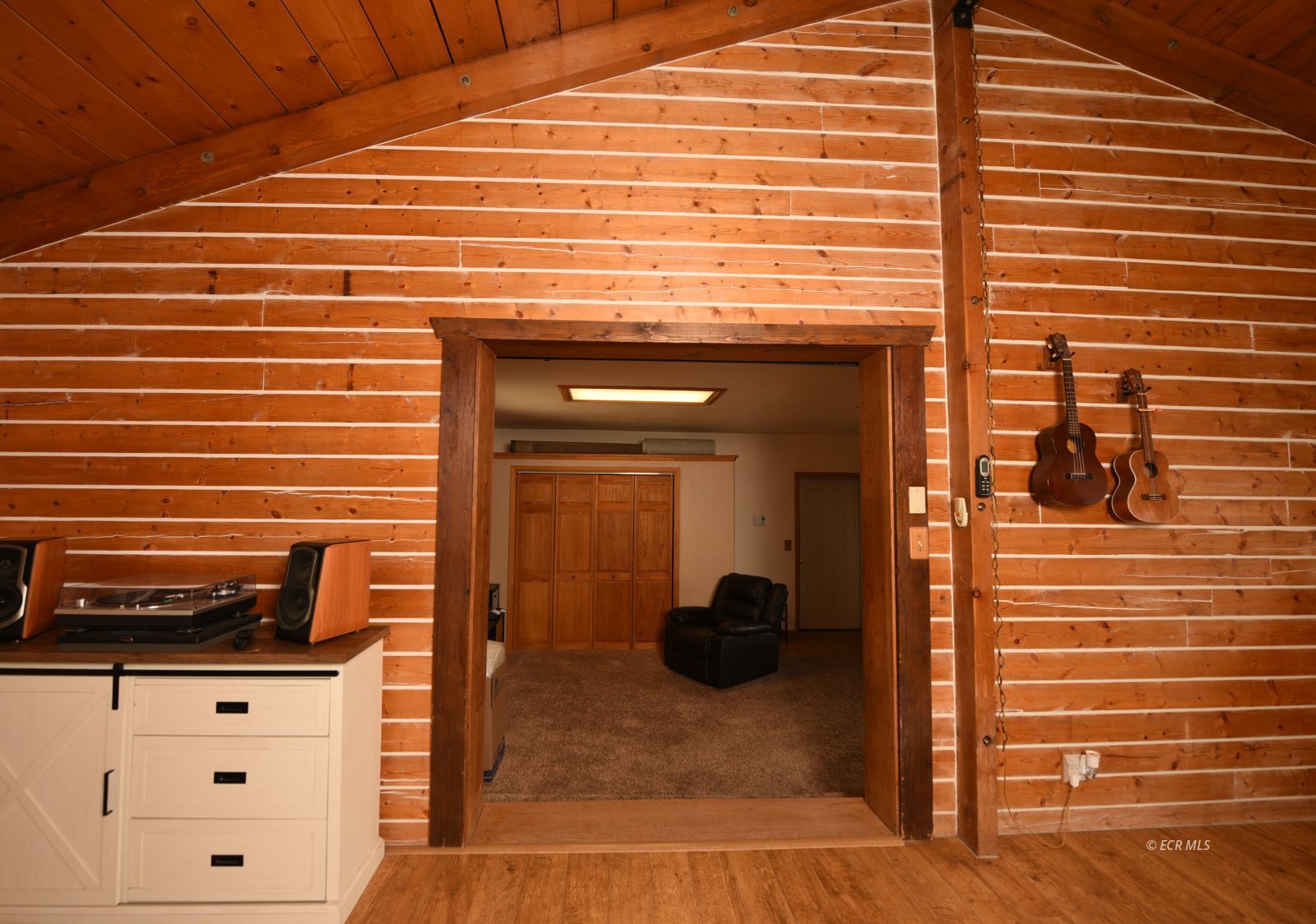 458 Lawndale Drive Property Photo 15