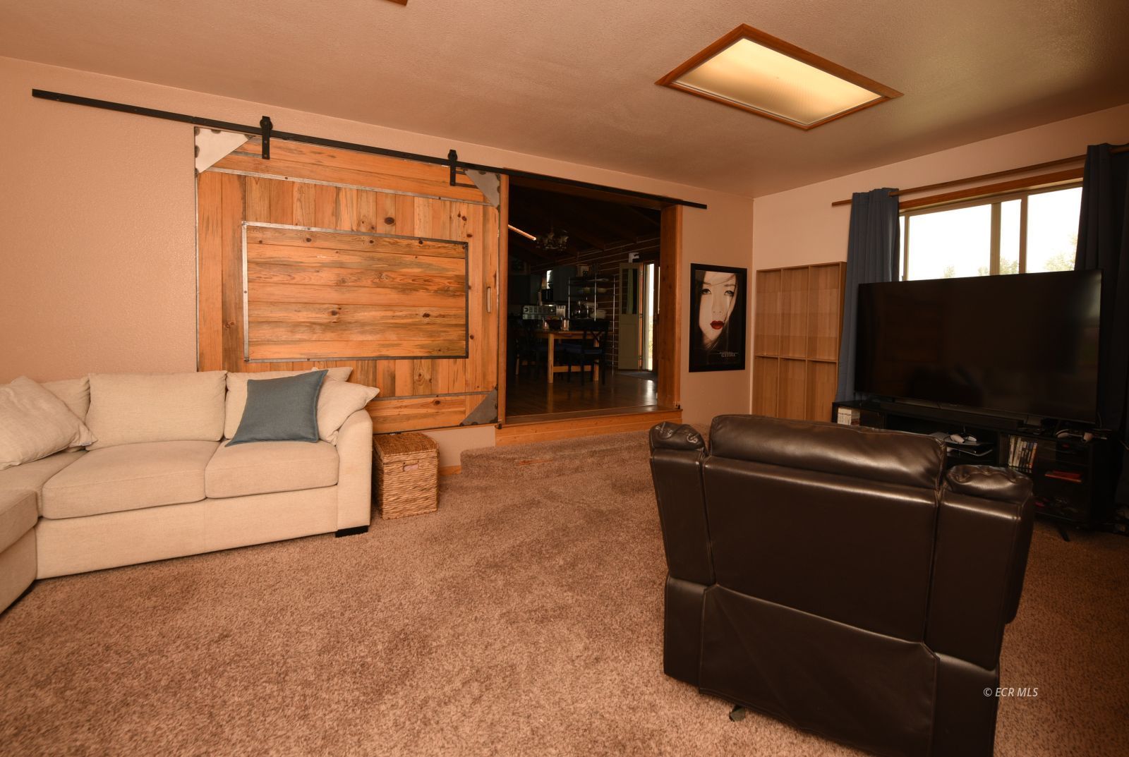 458 Lawndale Drive Property Photo 18