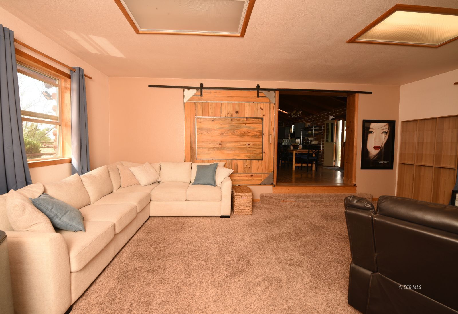 458 Lawndale Drive Property Photo 19