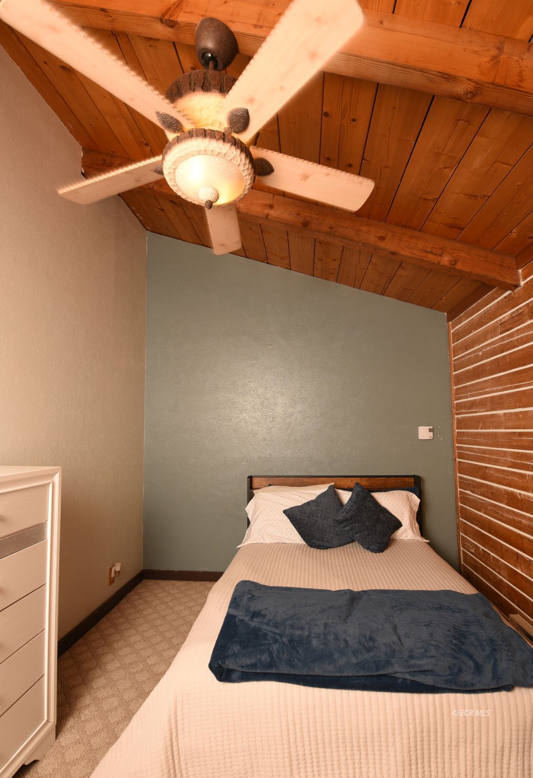 458 Lawndale Drive Property Photo 22