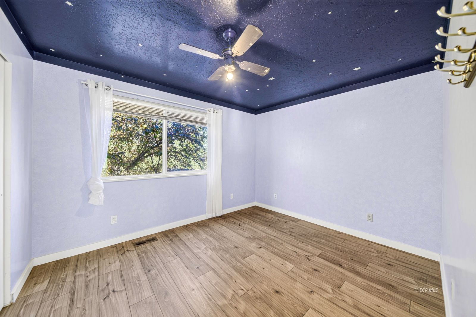 2210 Clearwater Court Property Photo 15
