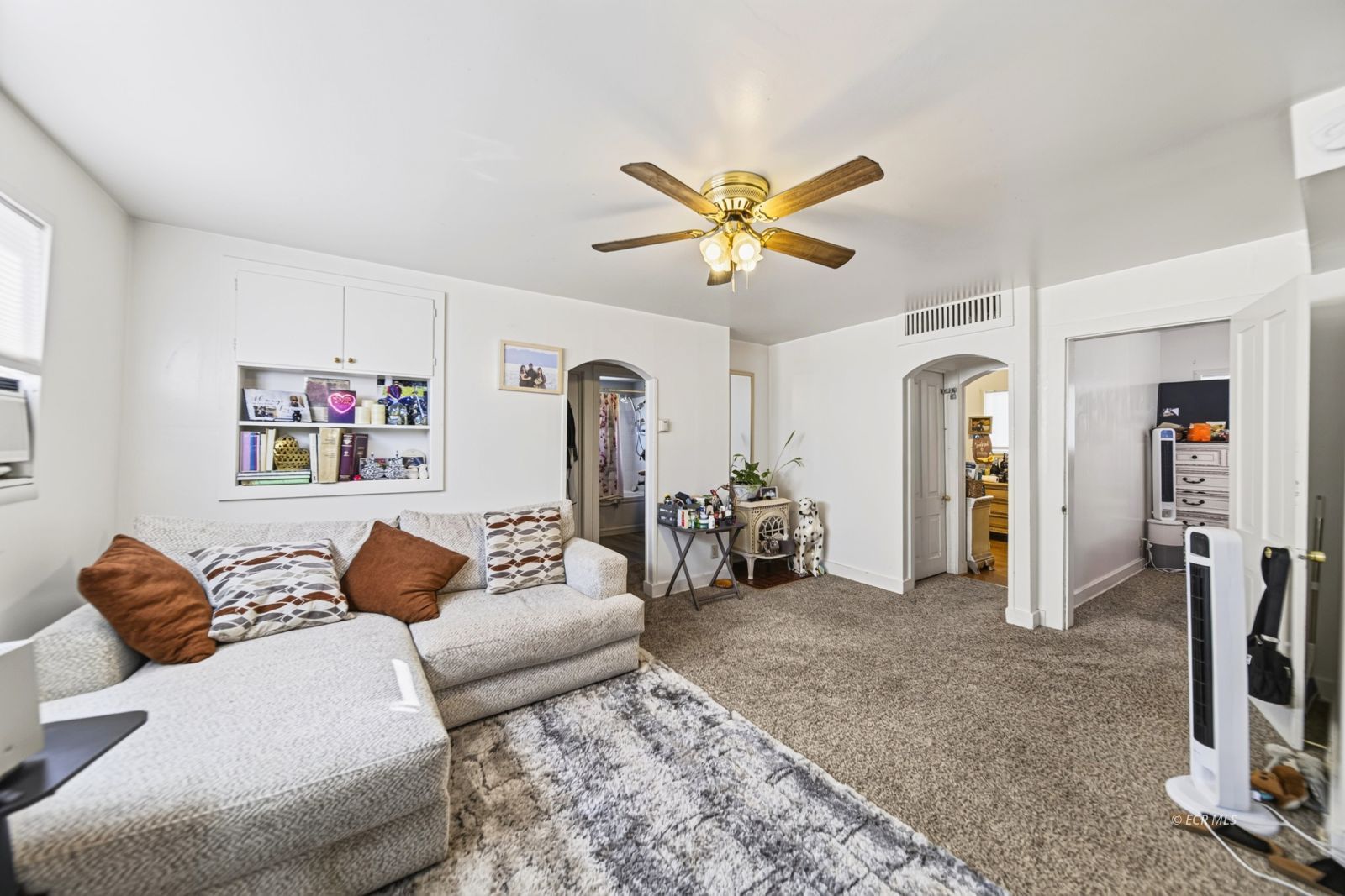 671 Ouderkirk Avenue Property Photo 13
