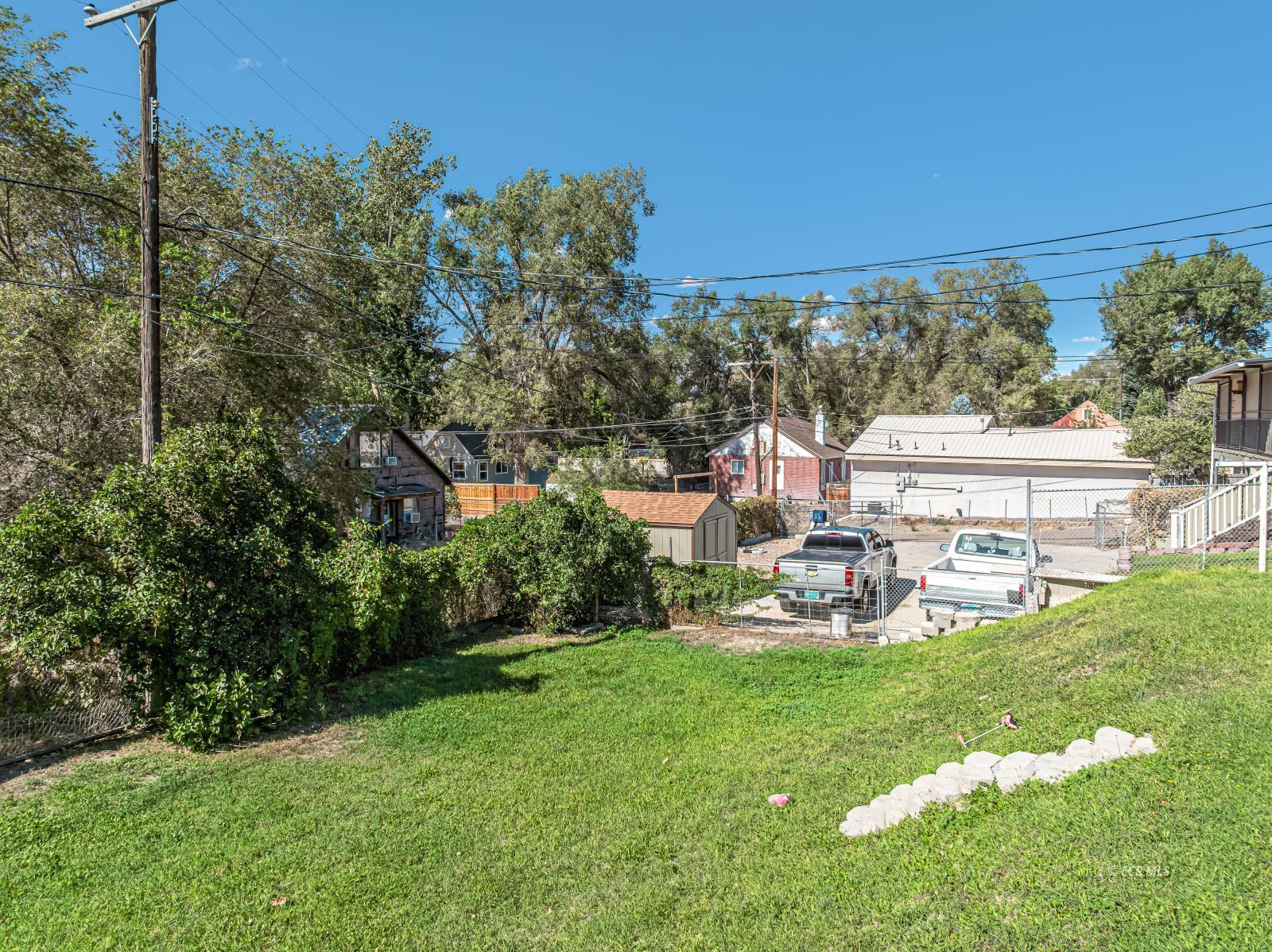 671 Ouderkirk Avenue Property Photo 32