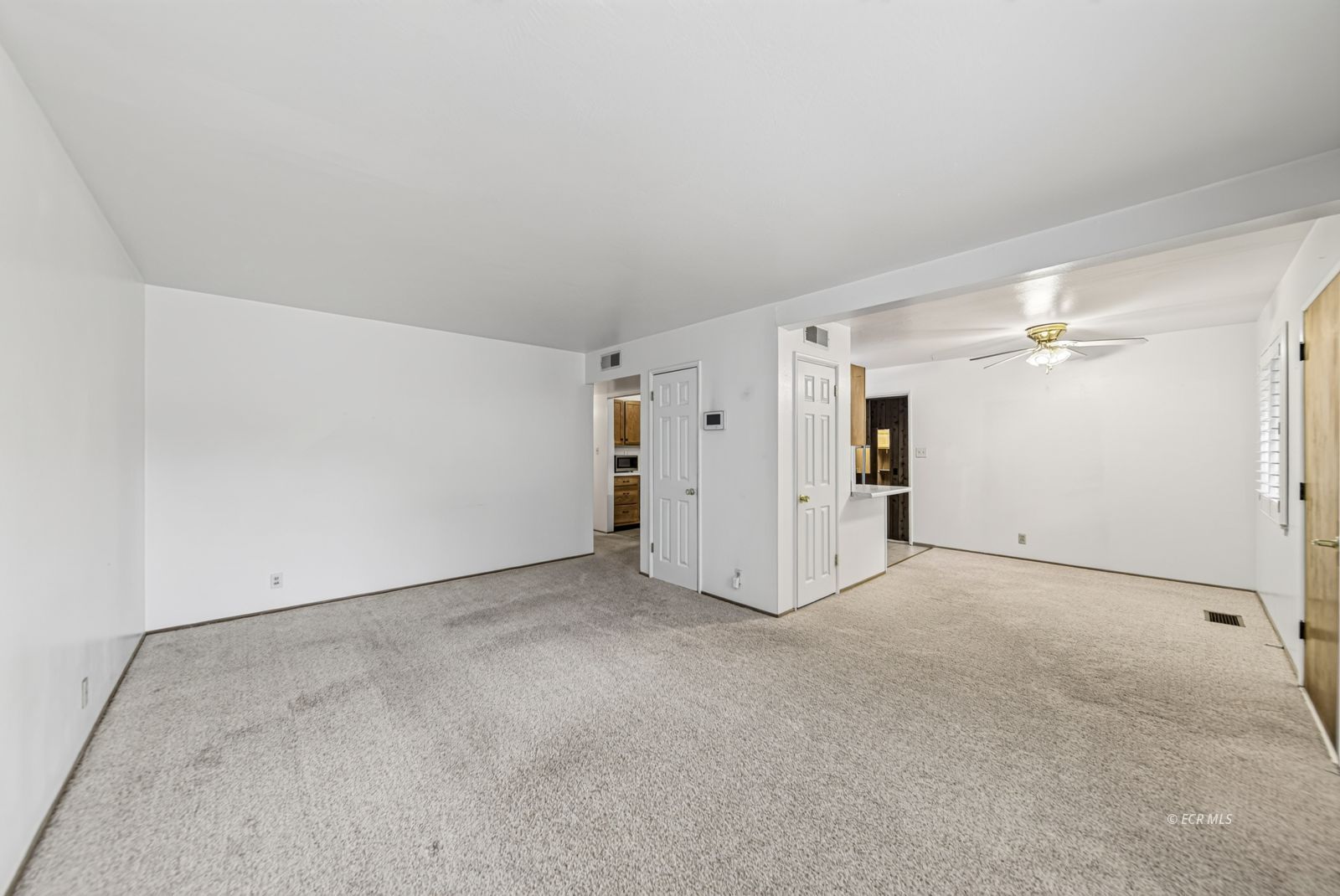 378 Willow Street Property Photo 4