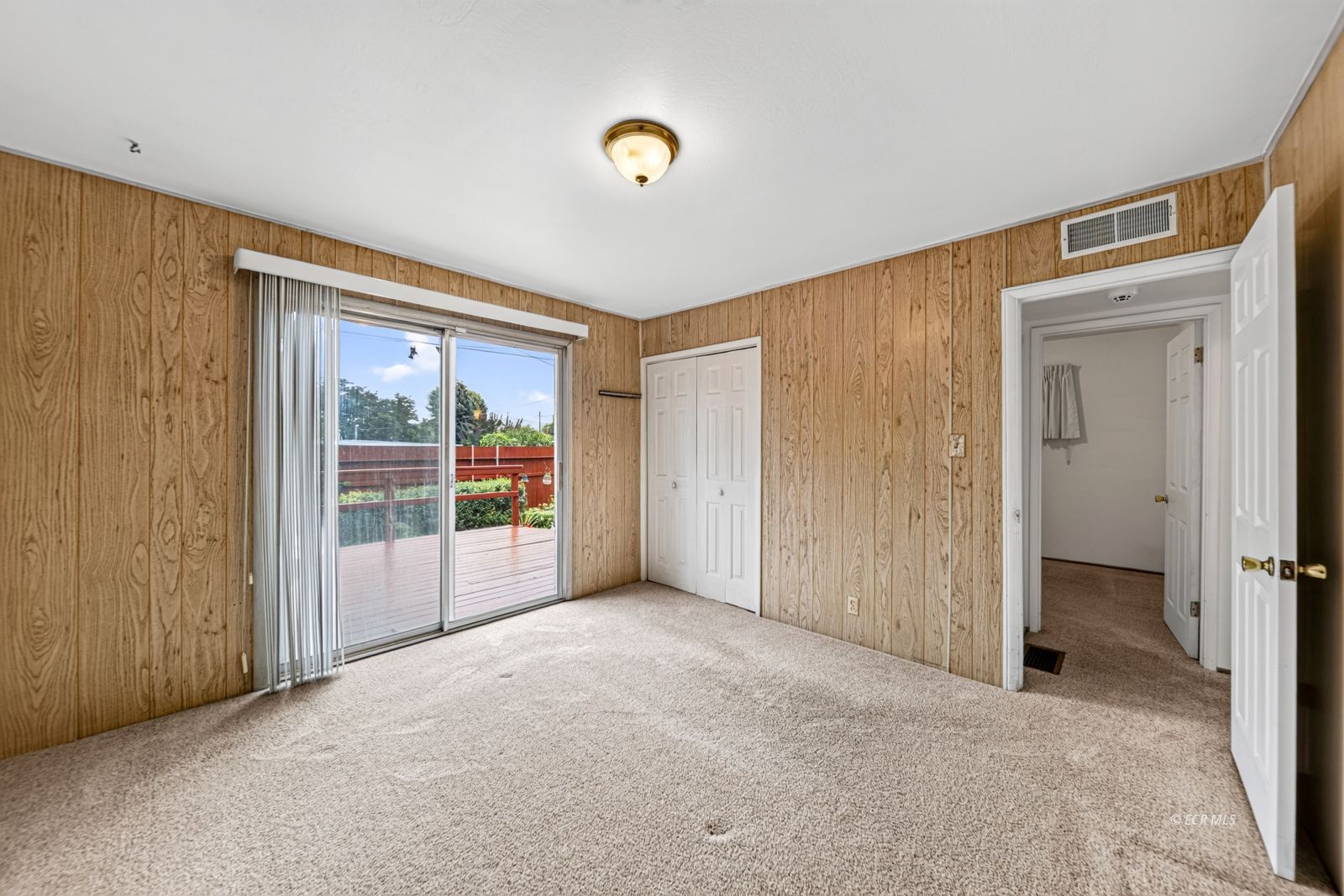 378 Willow Street Property Photo 12
