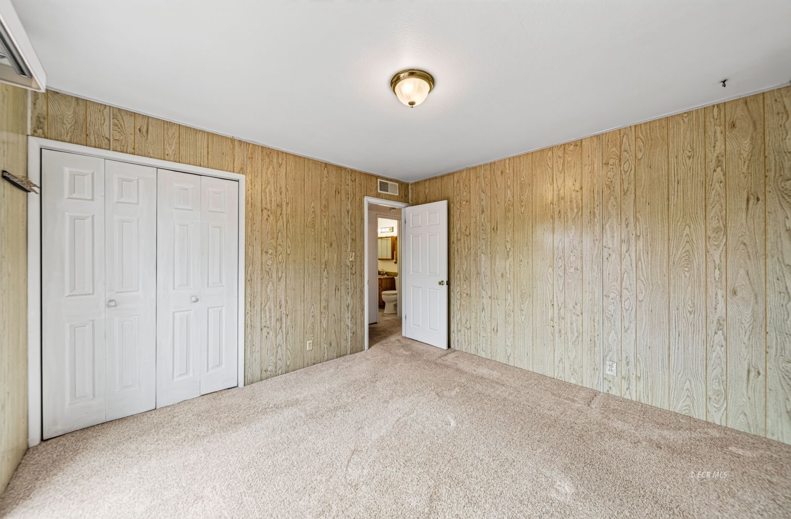 378 Willow Street Property Photo 13
