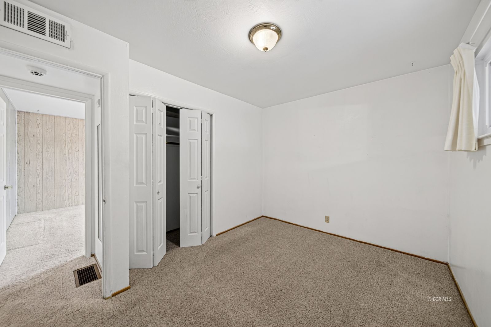378 Willow Street Property Photo 15