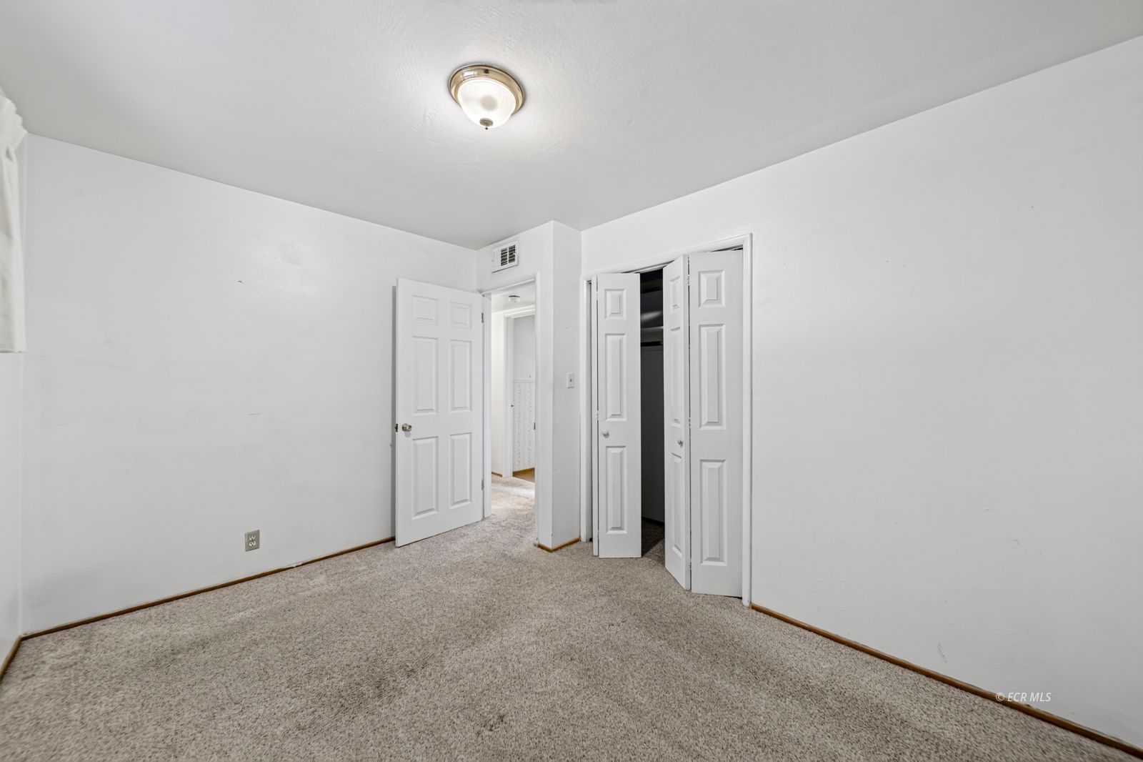 378 Willow Street Property Photo 16