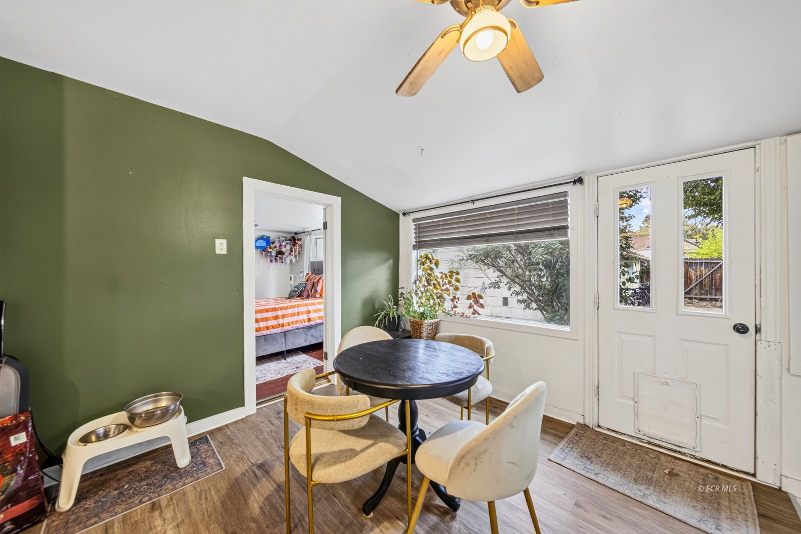841 Pine Street Property Photo 10