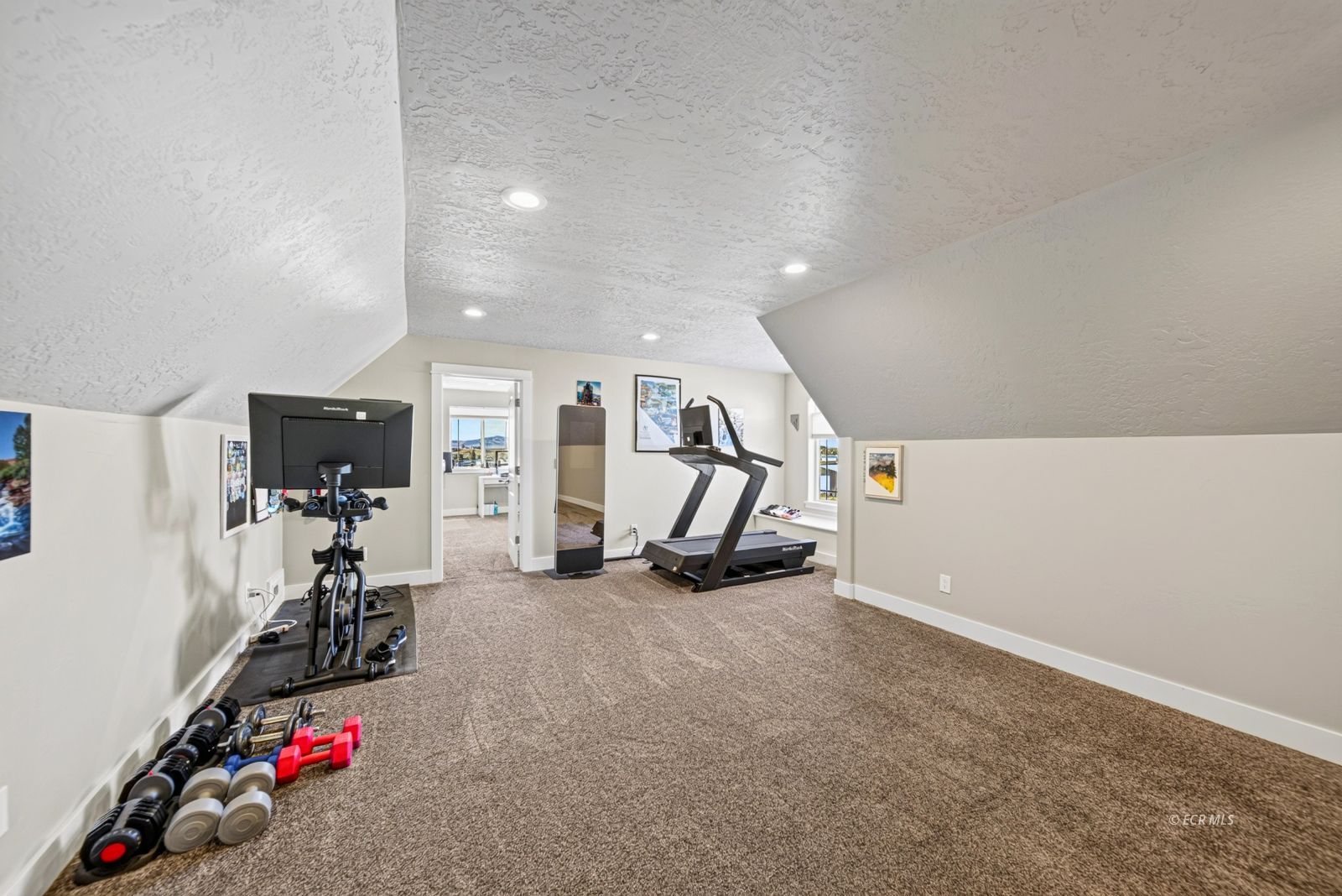 927 Bronco Drive Property Photo 32