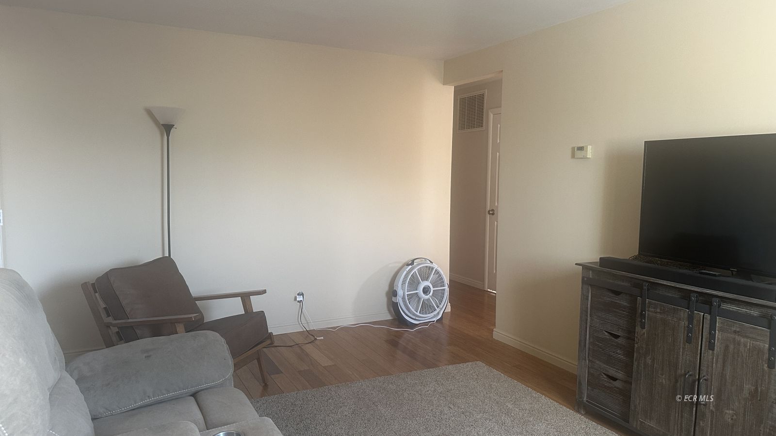 862 9th Street Property Photo 6