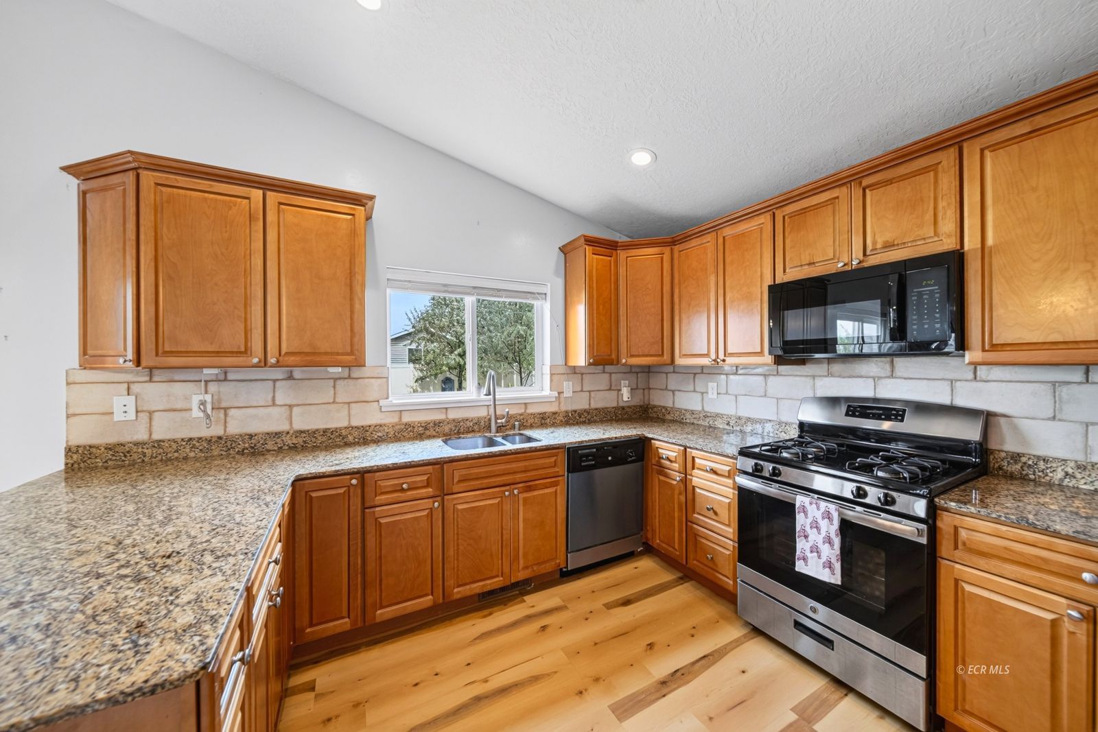 1730 Flagstone Drive Property Photo 13