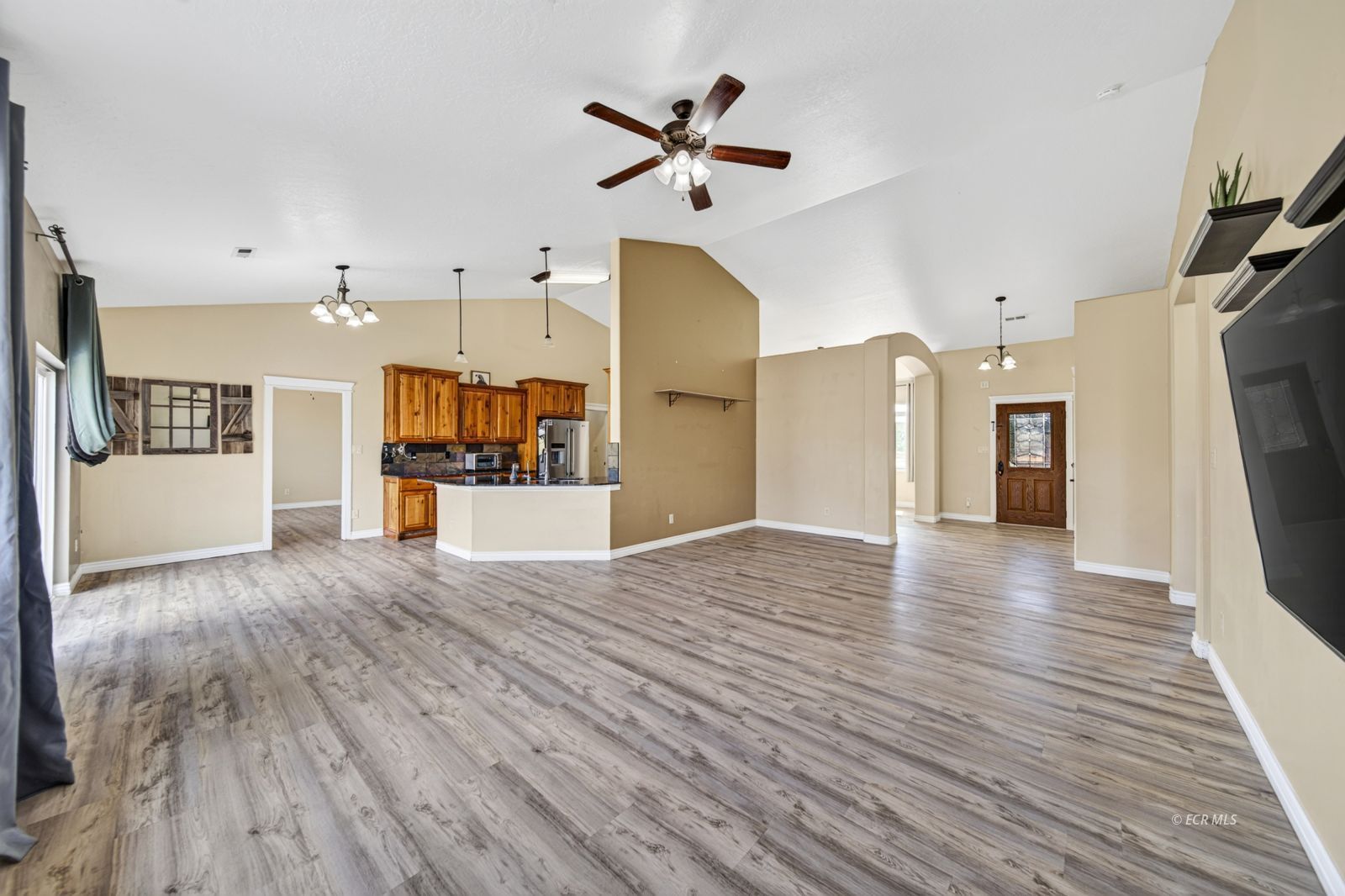 1182 Dry Creek Trail Property Photo 6