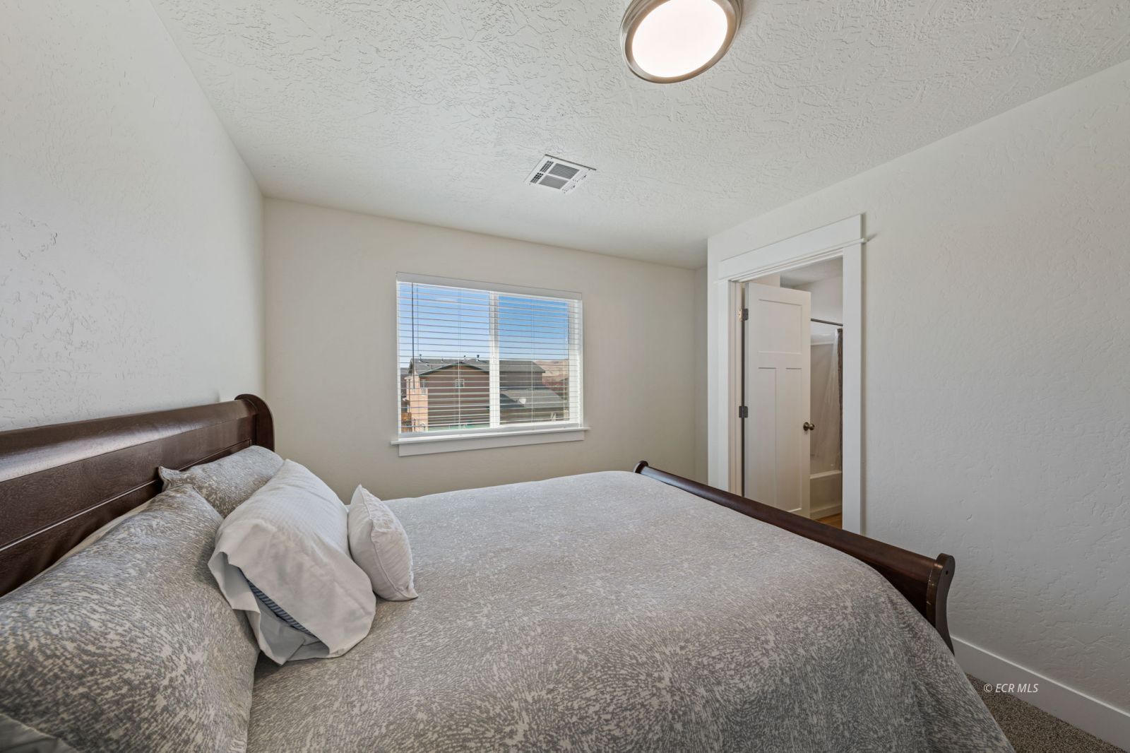 5224 Foothill Drive 14 Property Photo 37