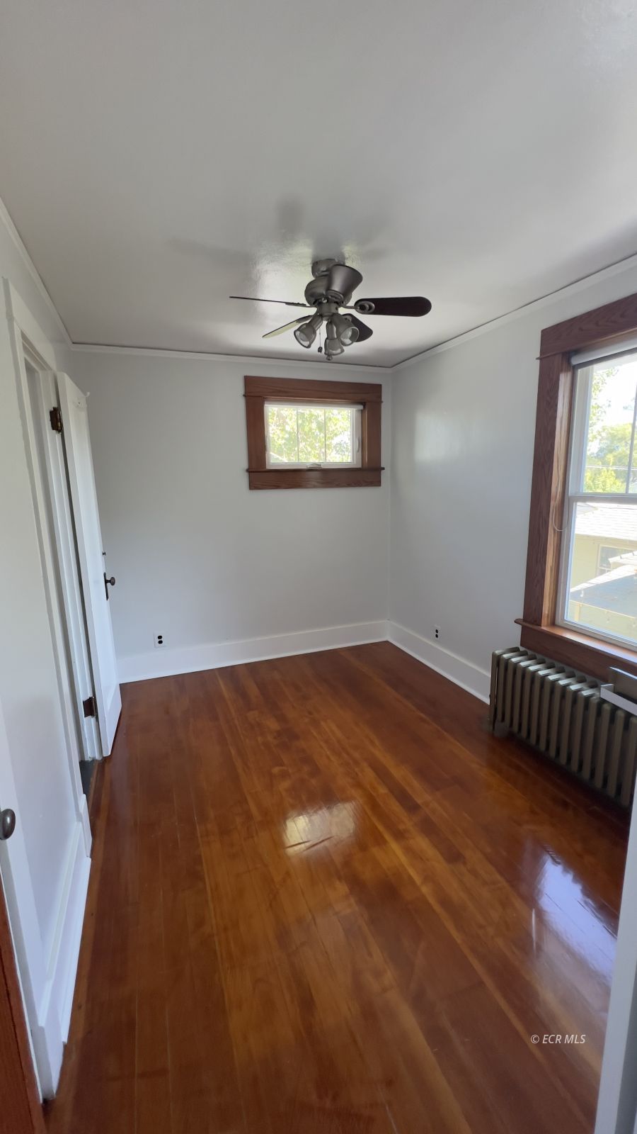 148 W Pine Street Property Photo 11