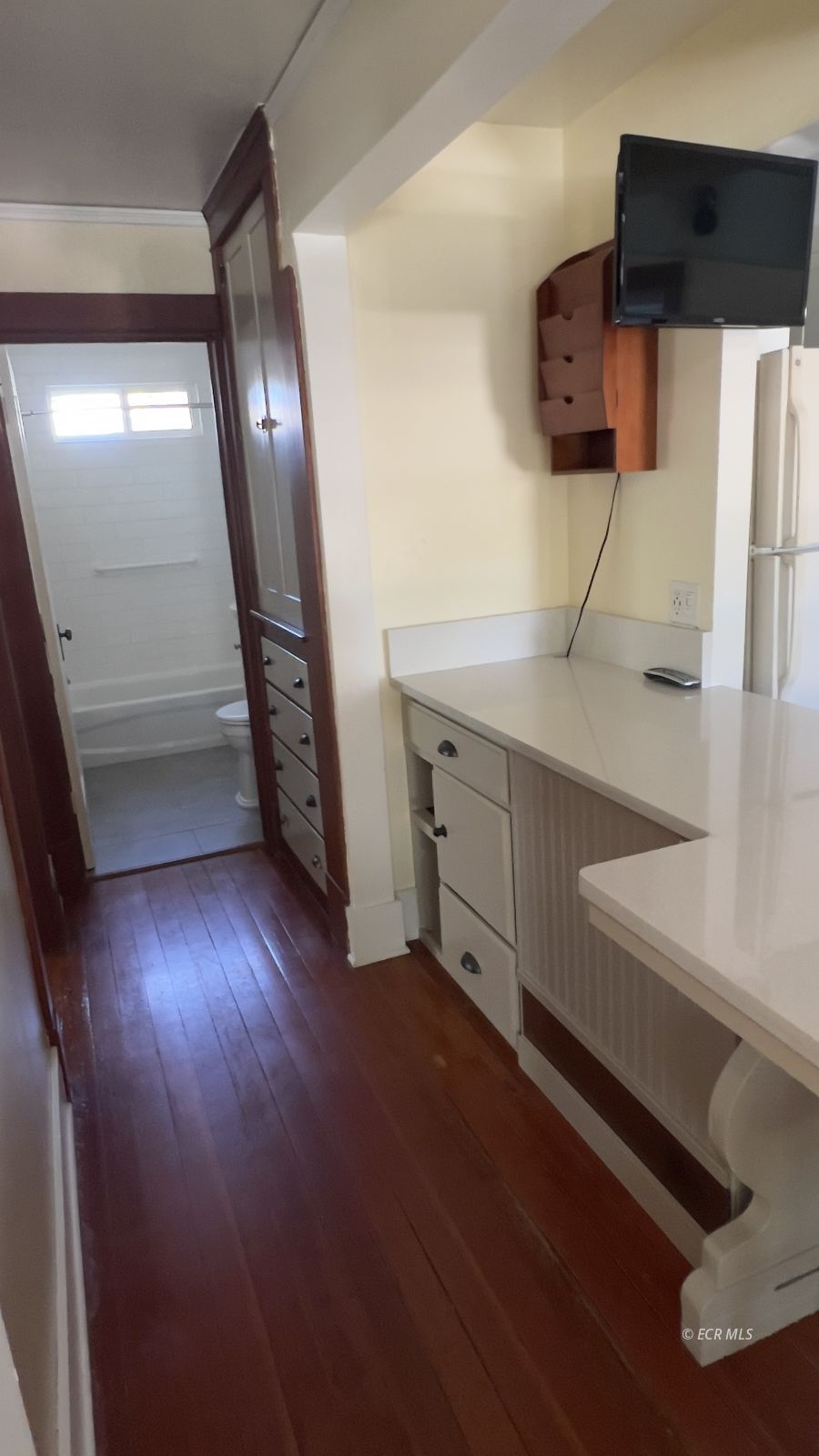 148 W Pine Street Property Photo 12