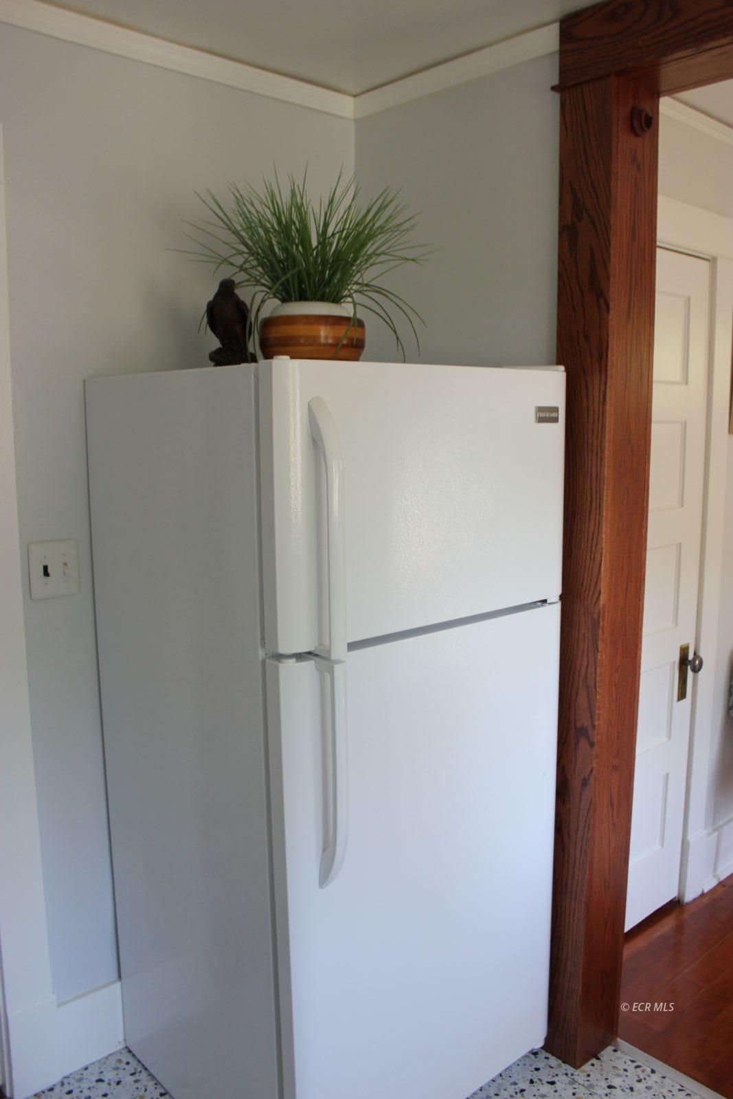 148 W Pine Street Property Photo 13