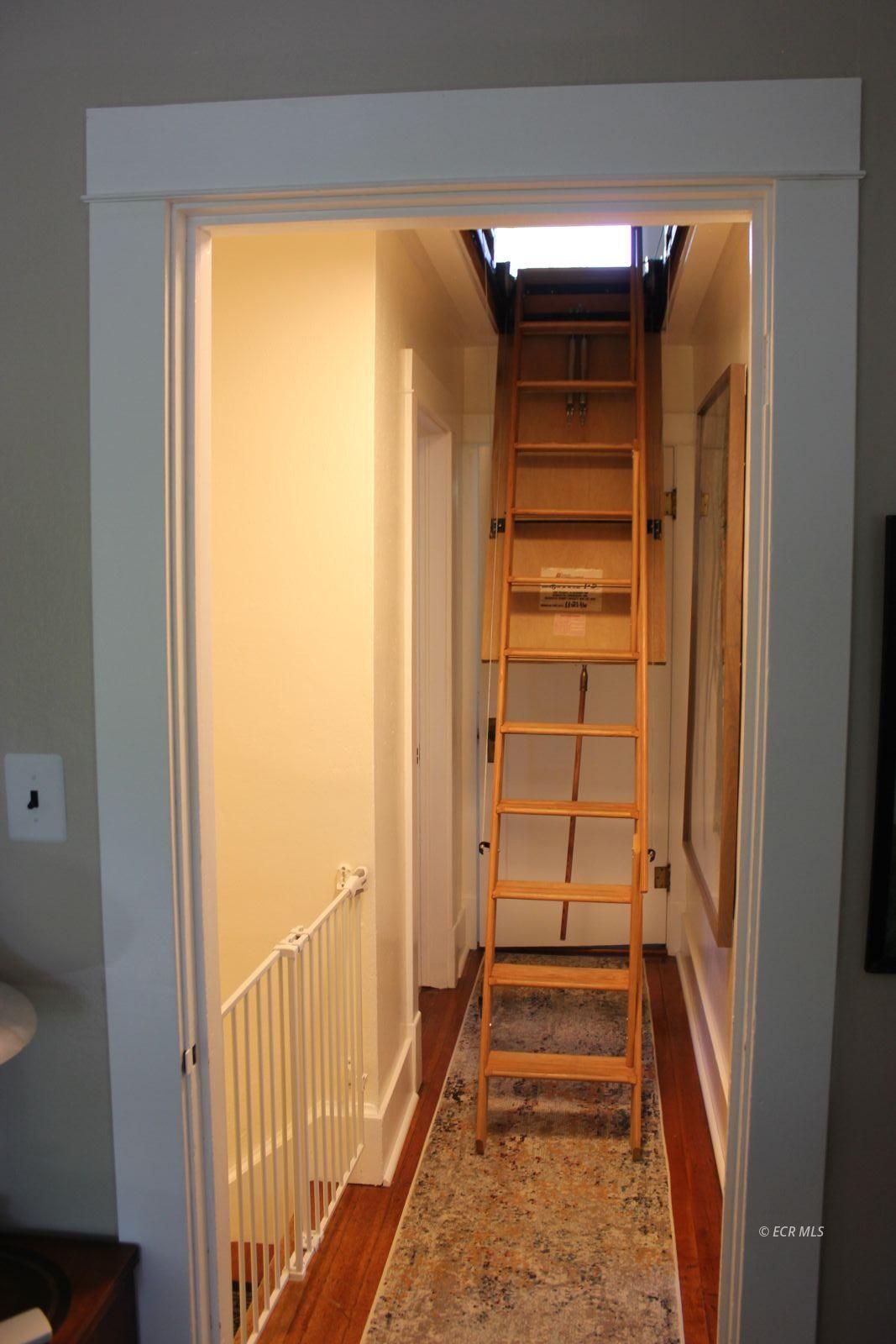 148 W Pine Street Property Photo 22