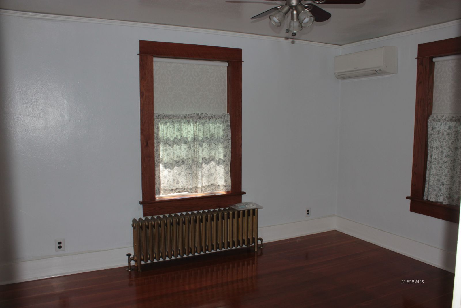 148 W Pine Street Property Photo 41
