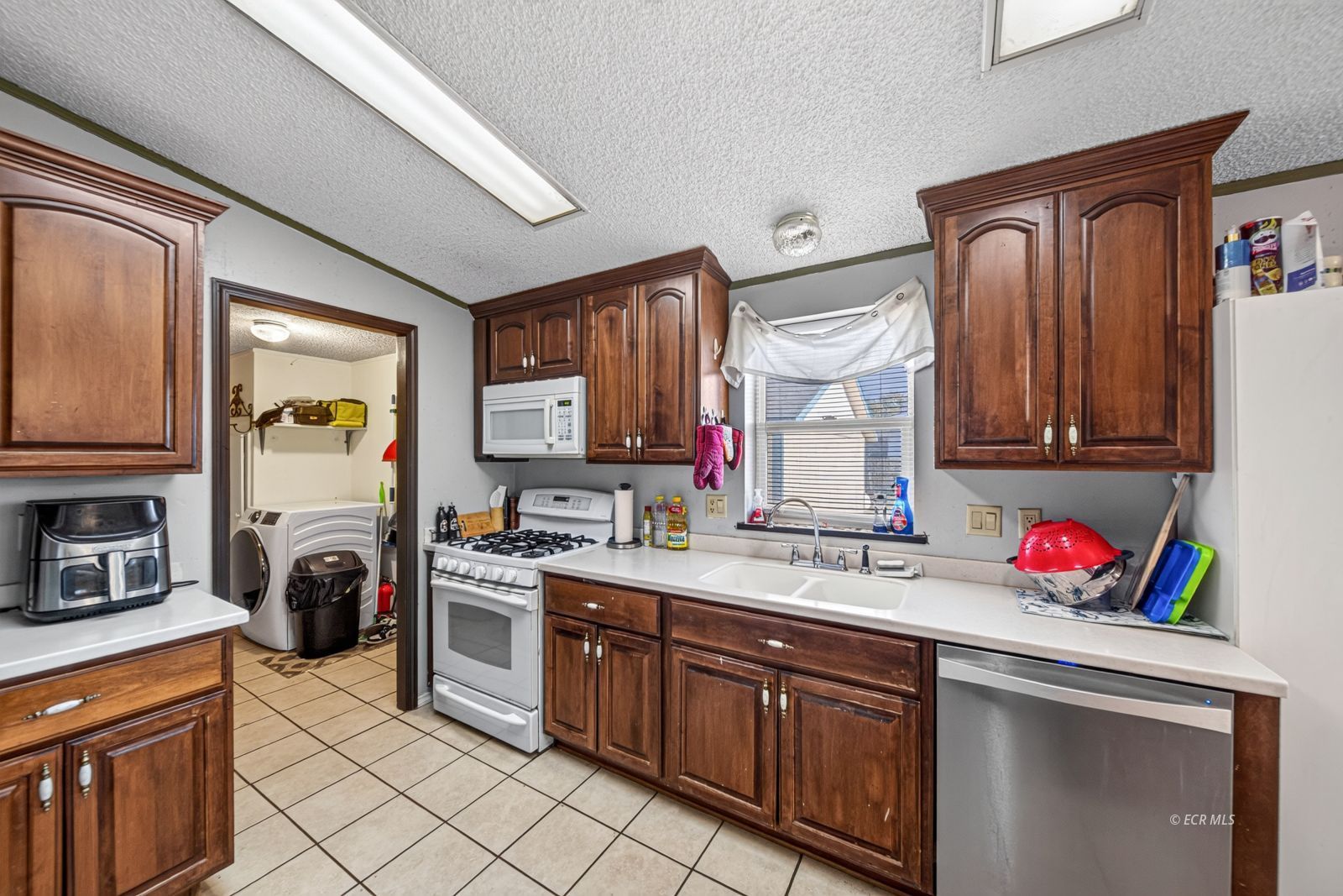102 Licht Parkway Property Photo 16