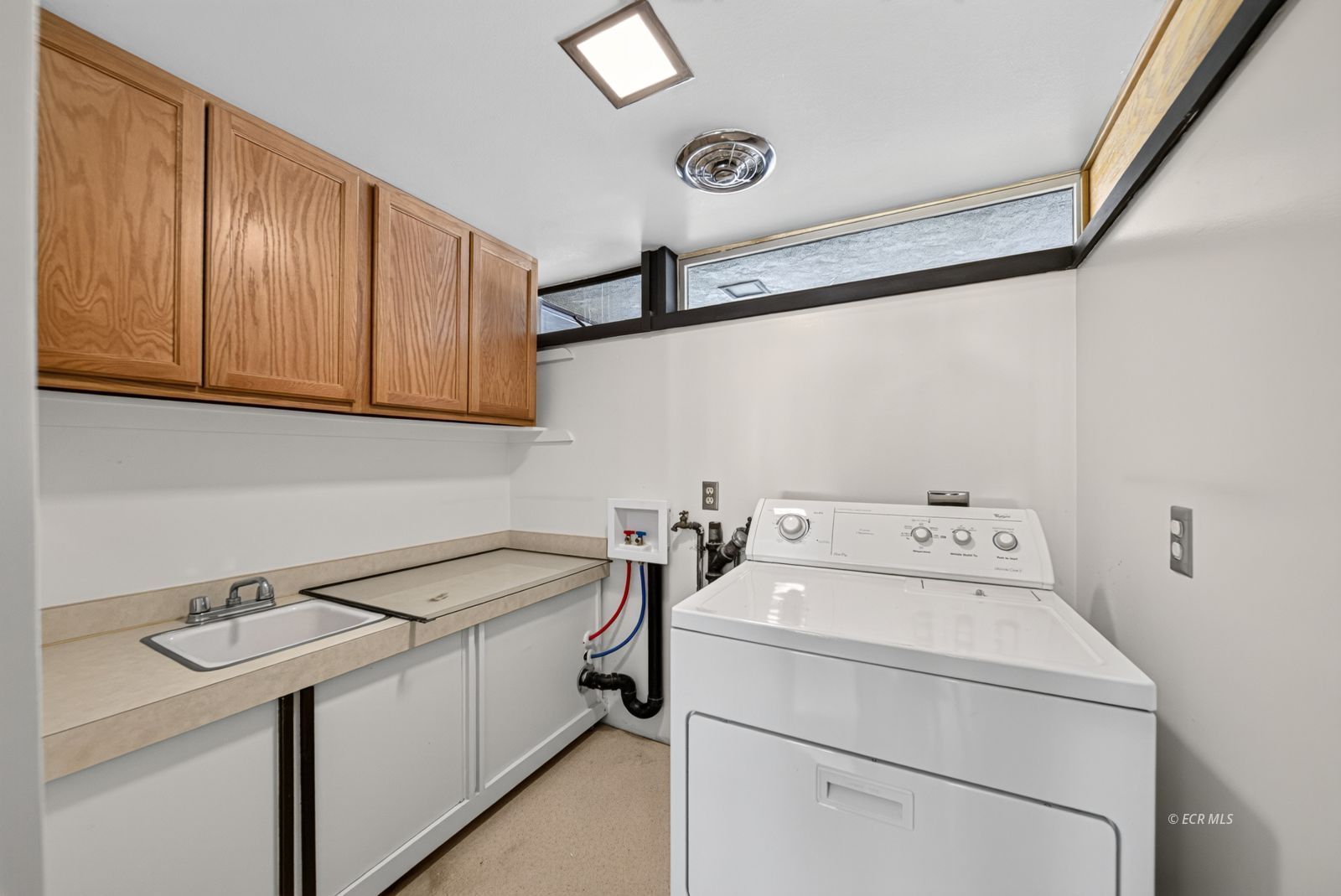 100 Sage Street Property Photo 32