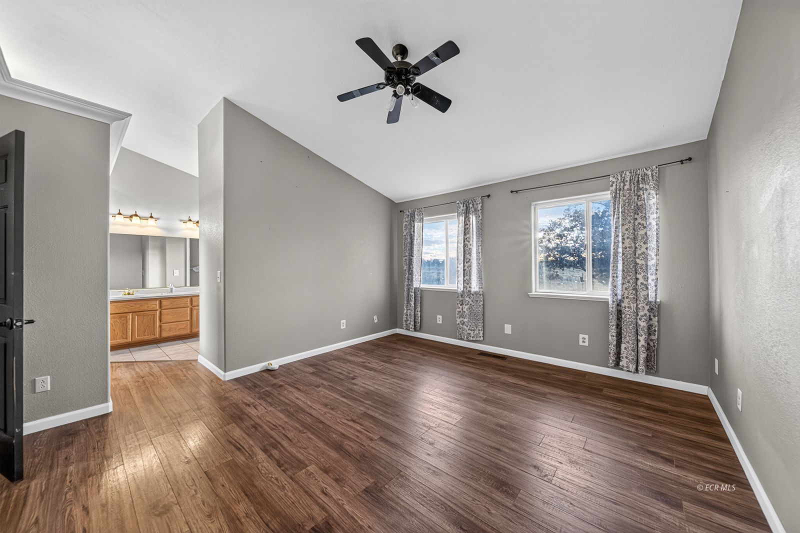 407 Flora Drive Property Photo 18