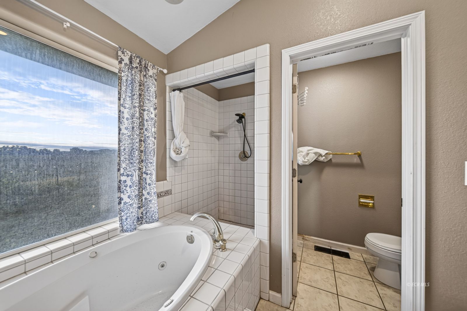 407 Flora Drive Property Photo 19
