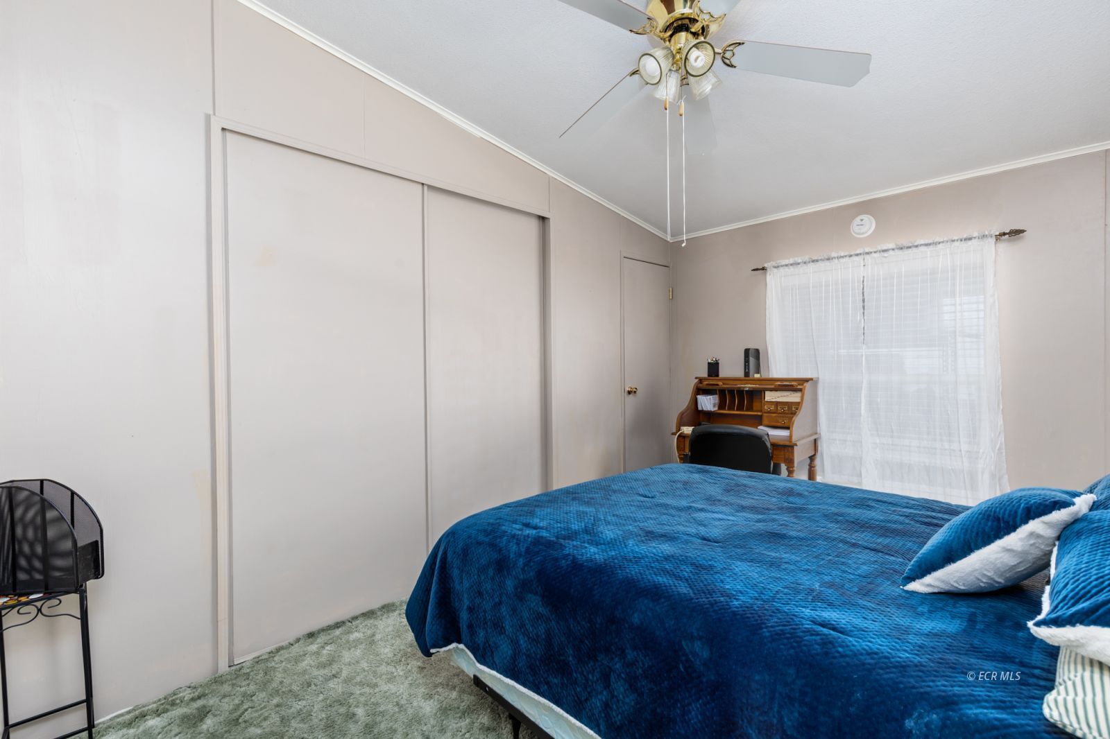 2312 North Hollow Drive Property Photo 11