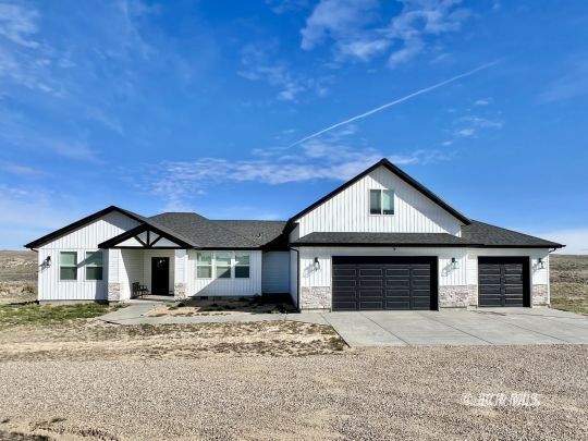 117 Lawndale Drive Property Photo 1