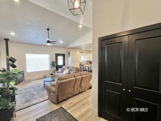 117 Lawndale Drive Property Photo 4