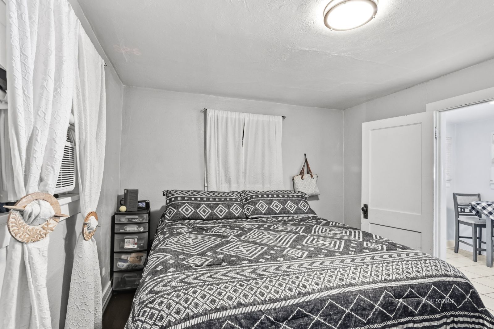 486 S 6th Street Property Photo 12