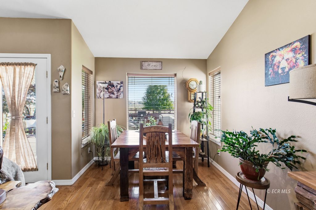 566 Diamondback Drive Property Photo 15