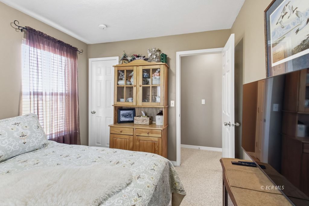 566 Diamondback Drive Property Photo 23