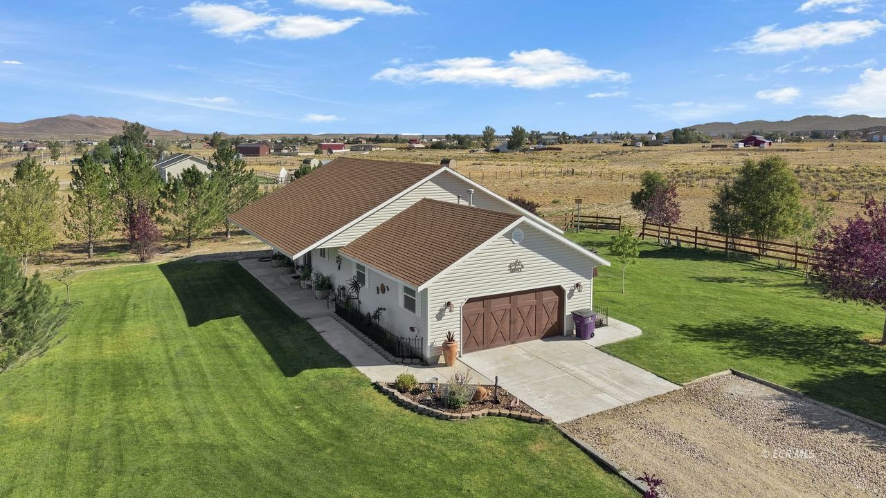 566 Diamondback Drive Property Photo 36