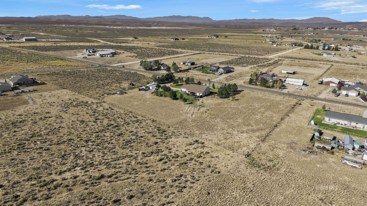 566 Diamondback Drive Property Photo 38