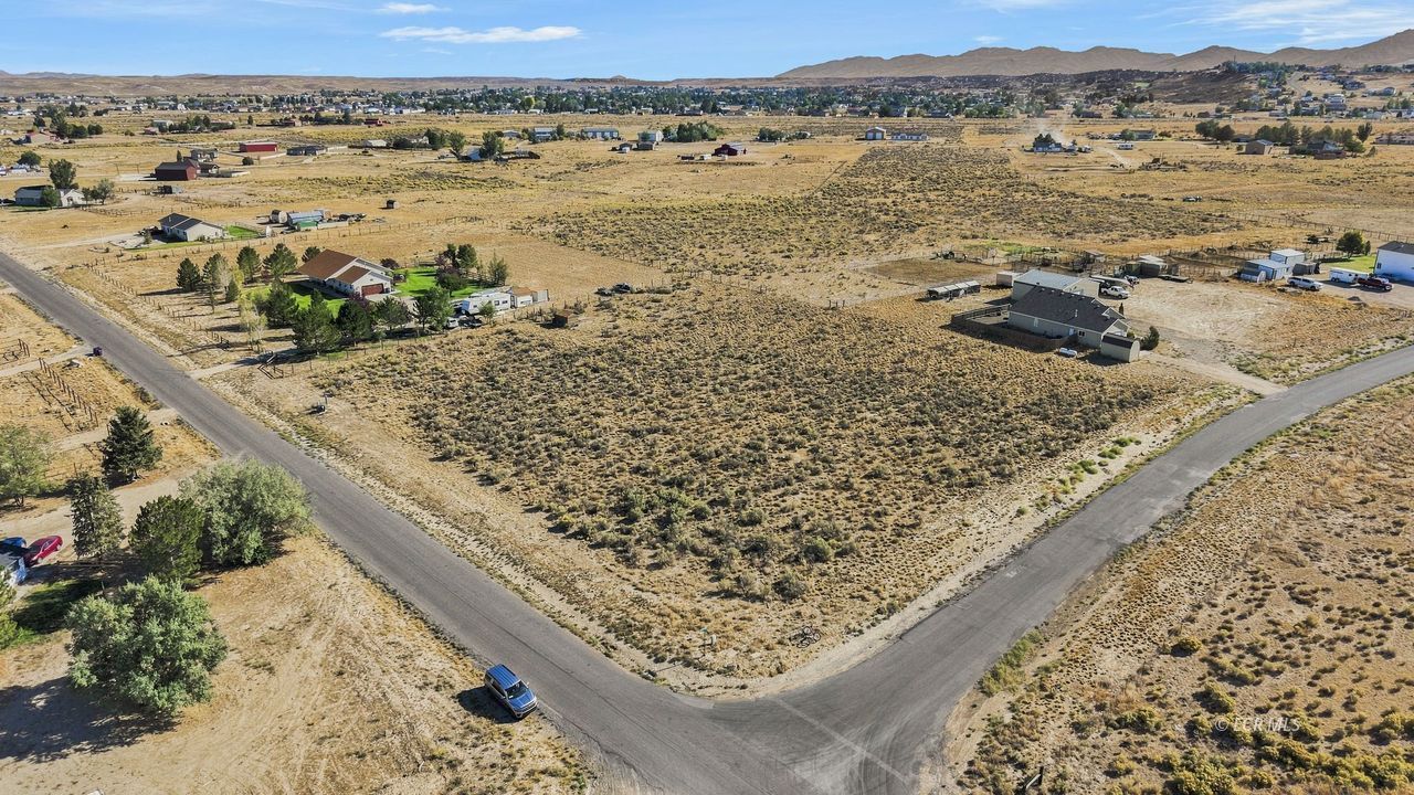 566 Diamondback Drive Property Photo 39