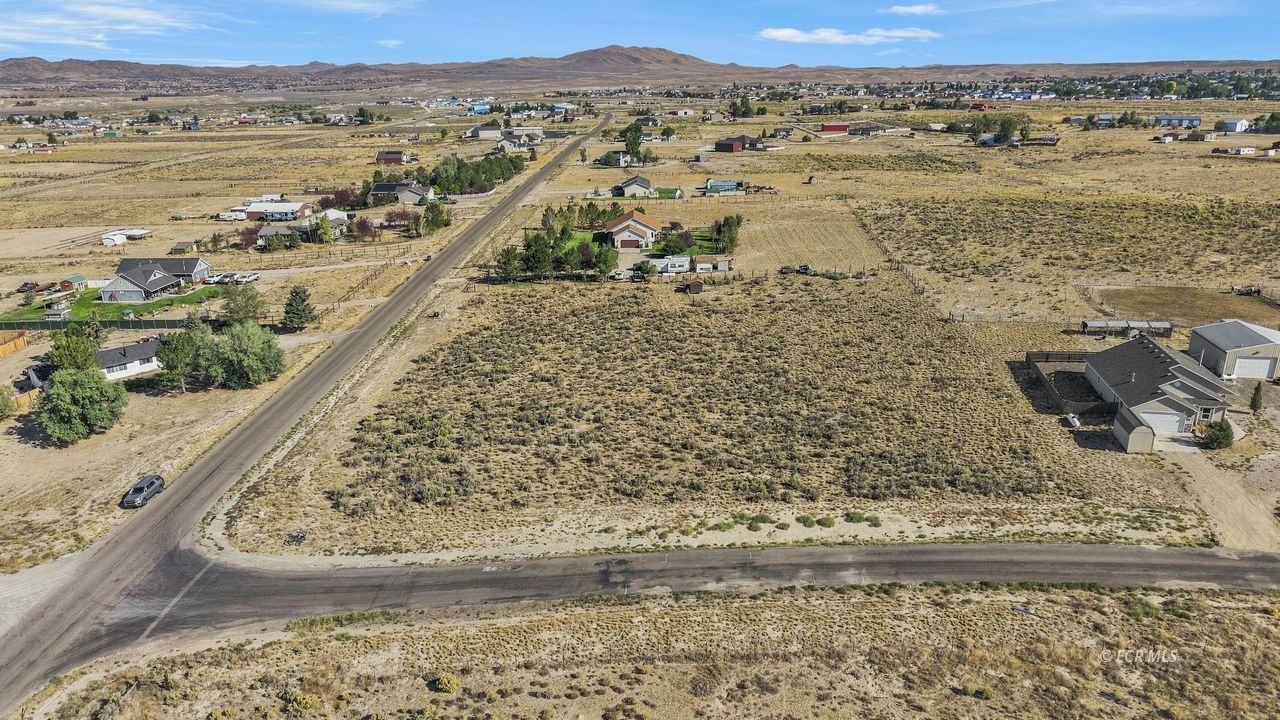 566 Diamondback Drive Property Photo 40