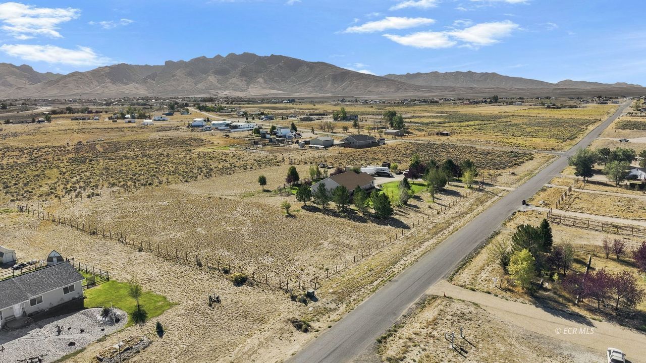 566 Diamondback Drive Property Photo 41