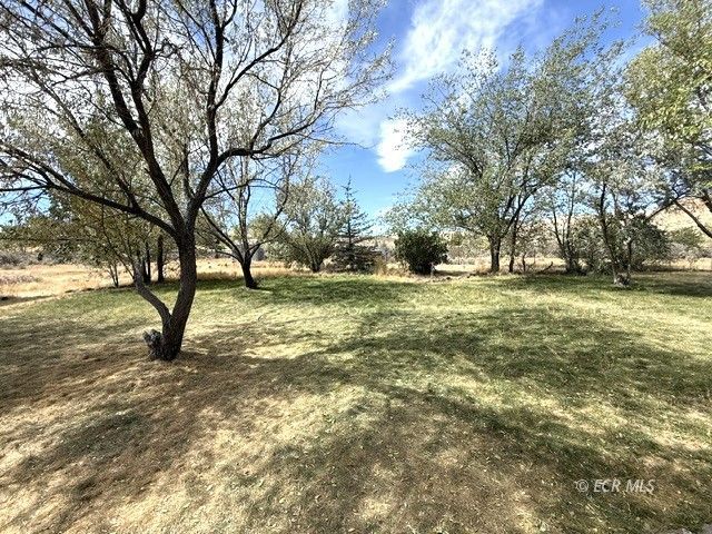2393 Cree Avenue Property Photo 5