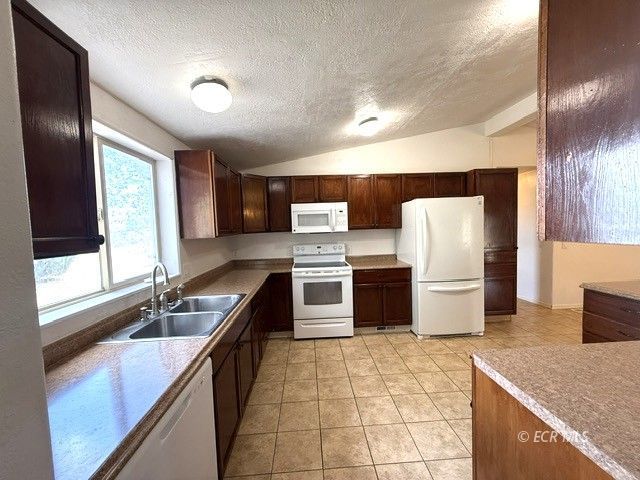 2393 Cree Avenue Property Photo 6