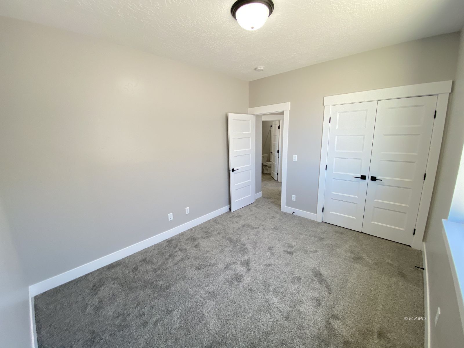 267 Northglen Drive Property Photo 8