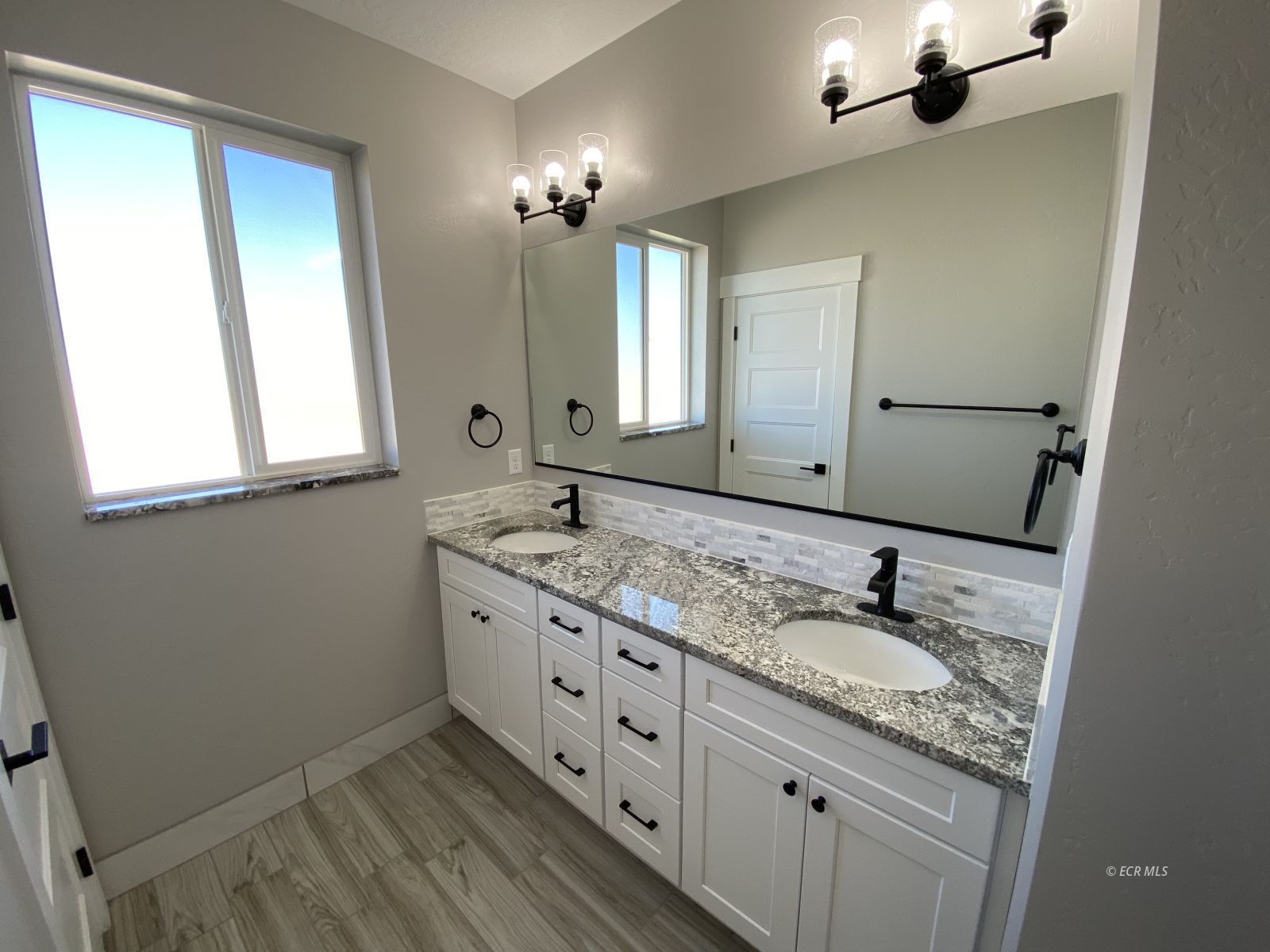 267 Northglen Drive Property Photo 20