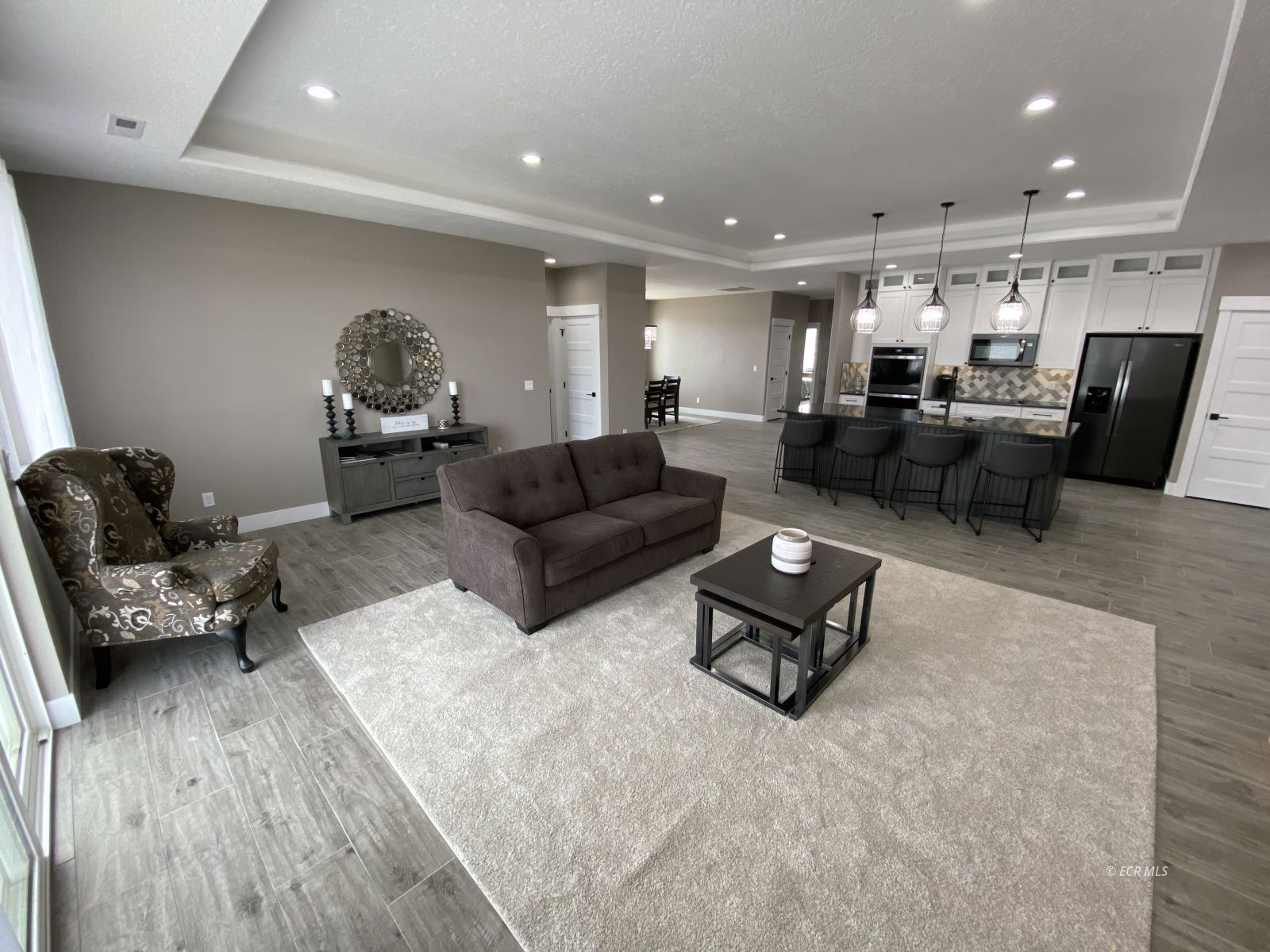 652 Spring Creek Parkway Property Photo 18