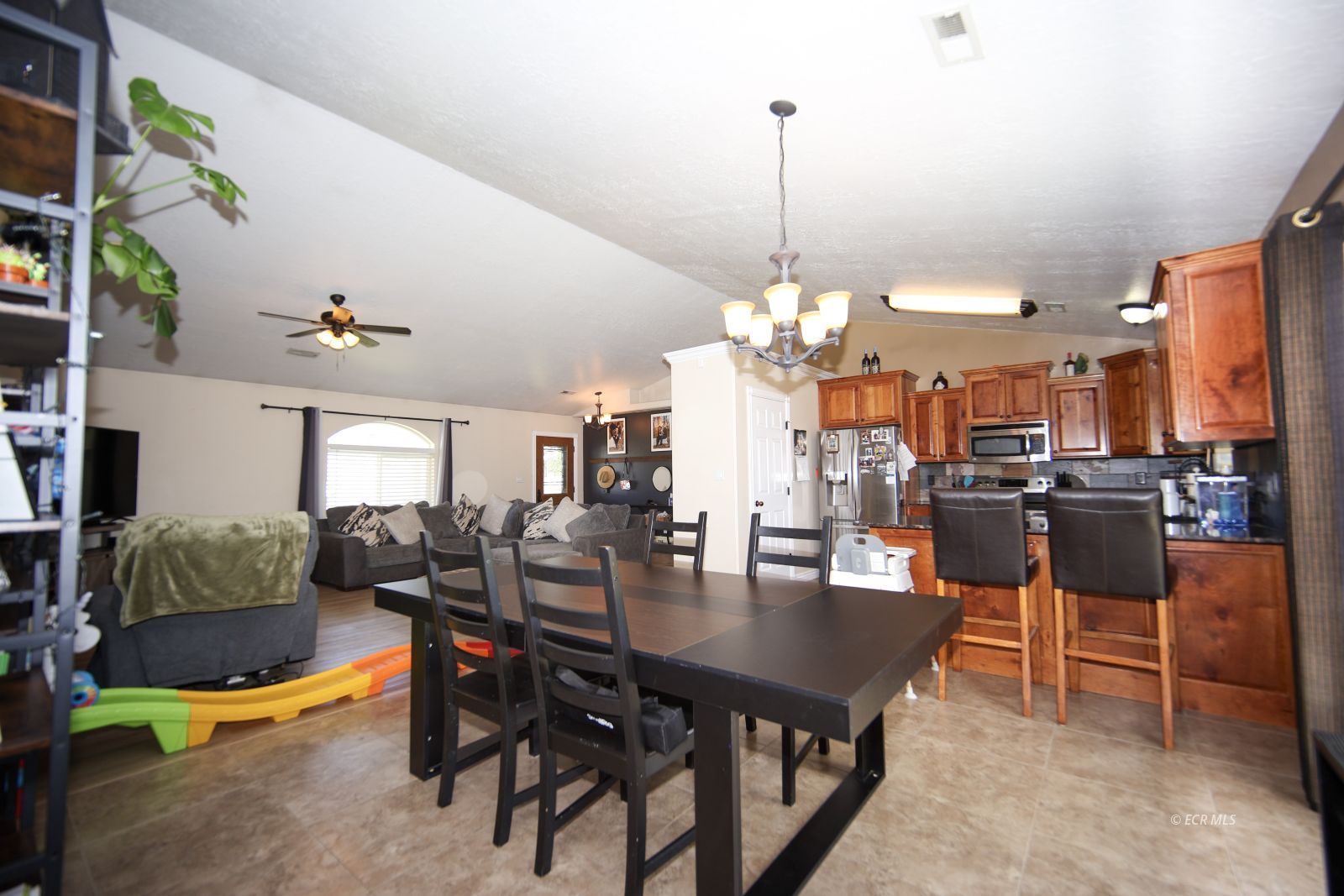 455 Blakeland Drive Property Photo 11