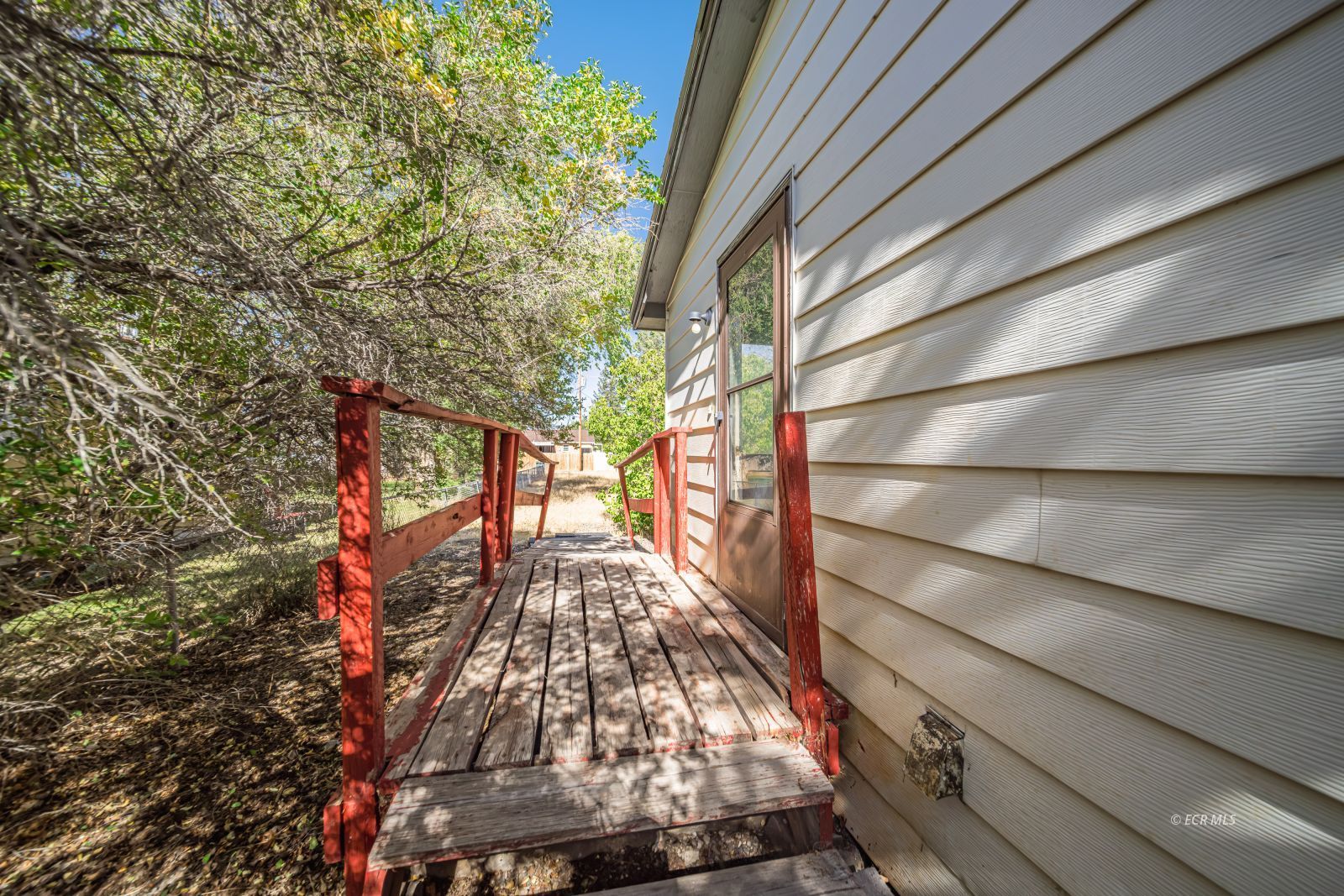 217 4th Street Property Photo 8