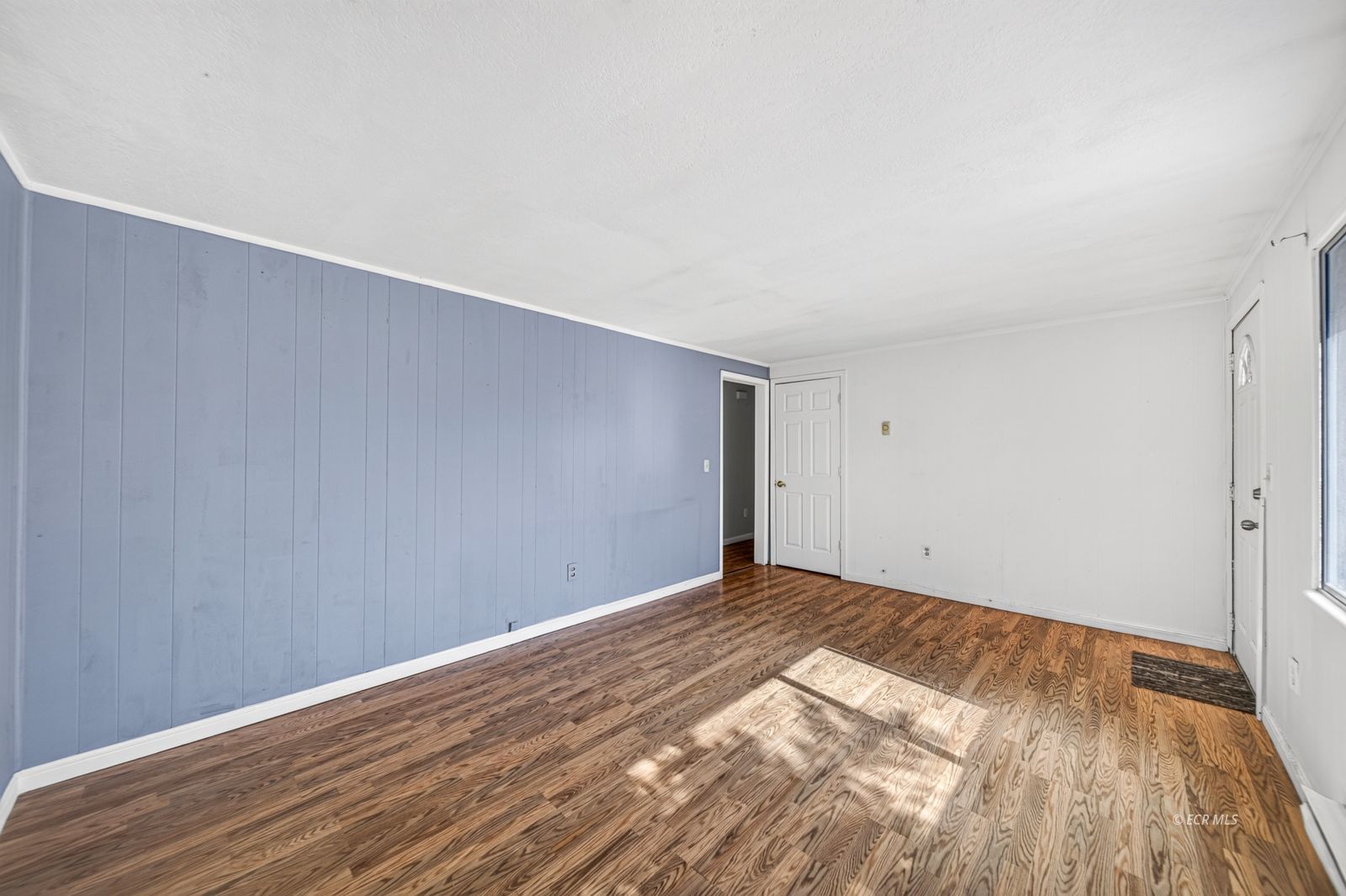 217 4th Street Property Photo 13