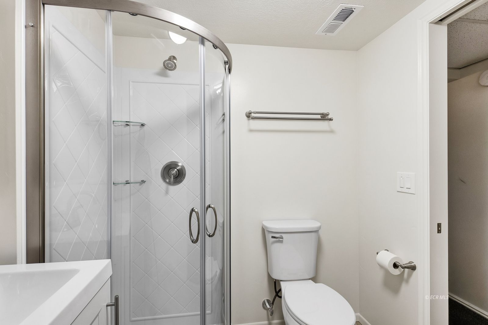 2110 Colonial Drive Property Photo 29