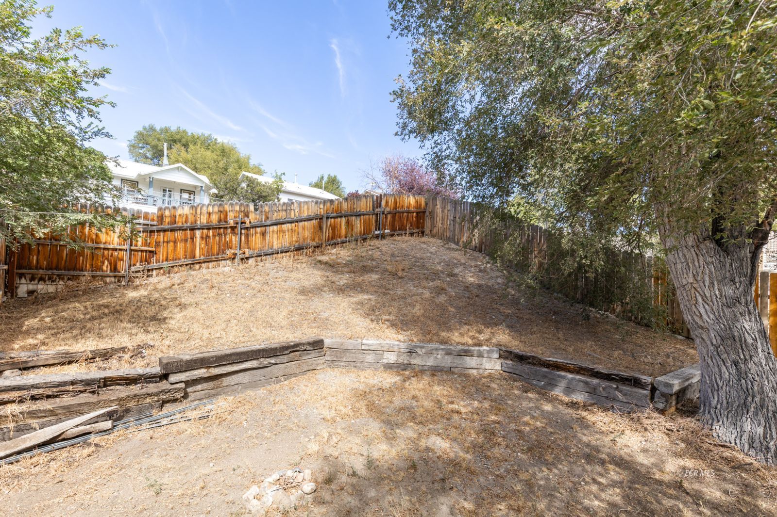 698 6th Street Property Photo 21