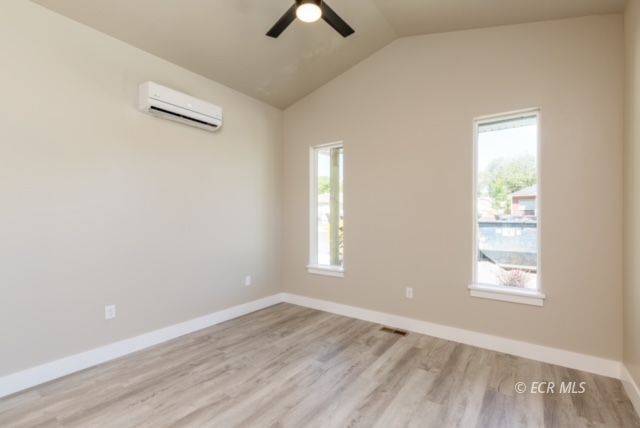260 Fir Street Property Photo 5